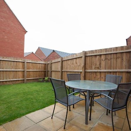 Dbs Serviced Apartments - The Mews Castle Donington Dış mekan fotoğraf