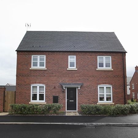 Dbs Serviced Apartments - The Mews Castle Donington Dış mekan fotoğraf